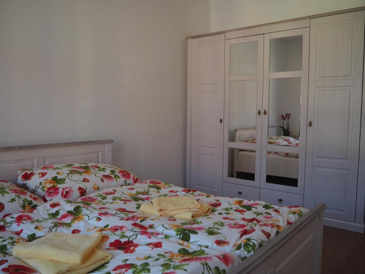 Apartmany Nejdek Ngoại thất bức ảnh